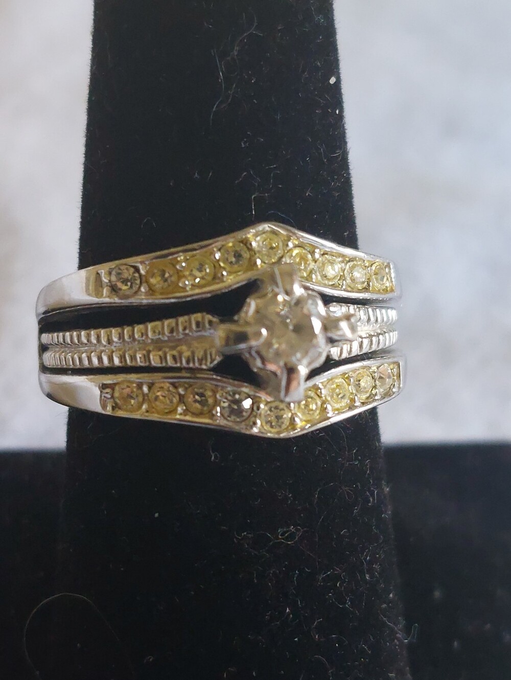 VTG Estate Silver Tone Solitaire Ring & Chevron Double Ring Guard Jacket Set